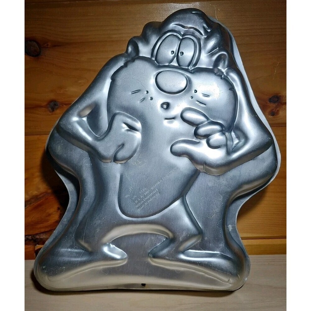 Wilton Tazmanian Devil Taz Cake Pan Mold 1995 2105-1236 Warner Brothers